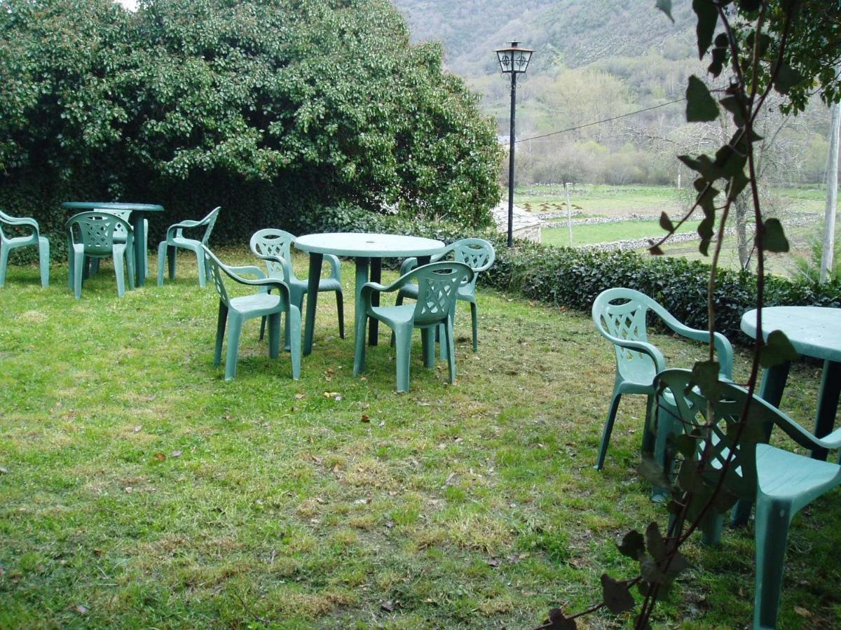 Hotel Rural El Urogallo Murias de Paredes מראה חיצוני תמונה